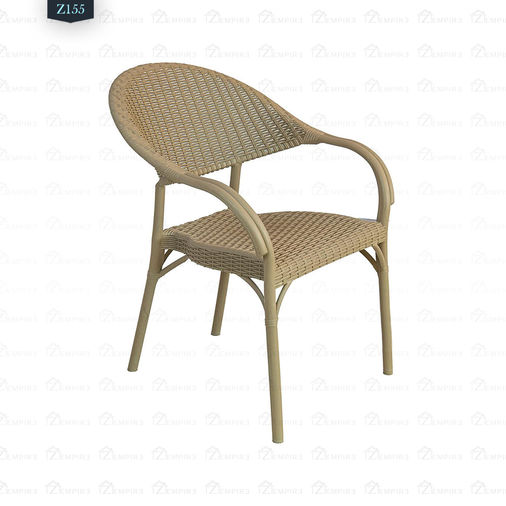 4 Chair and Plastic Table Set - Z155
