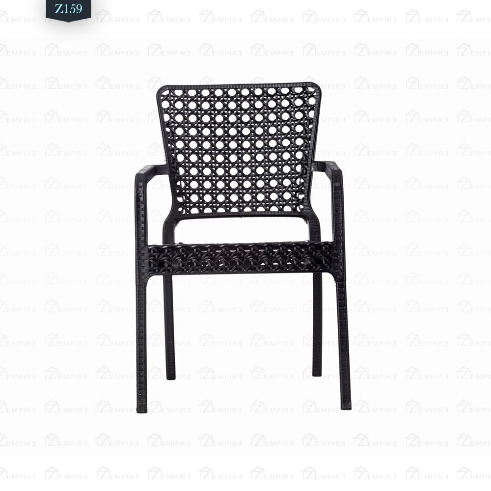 4 Chair and Plastic Table Set - Z159