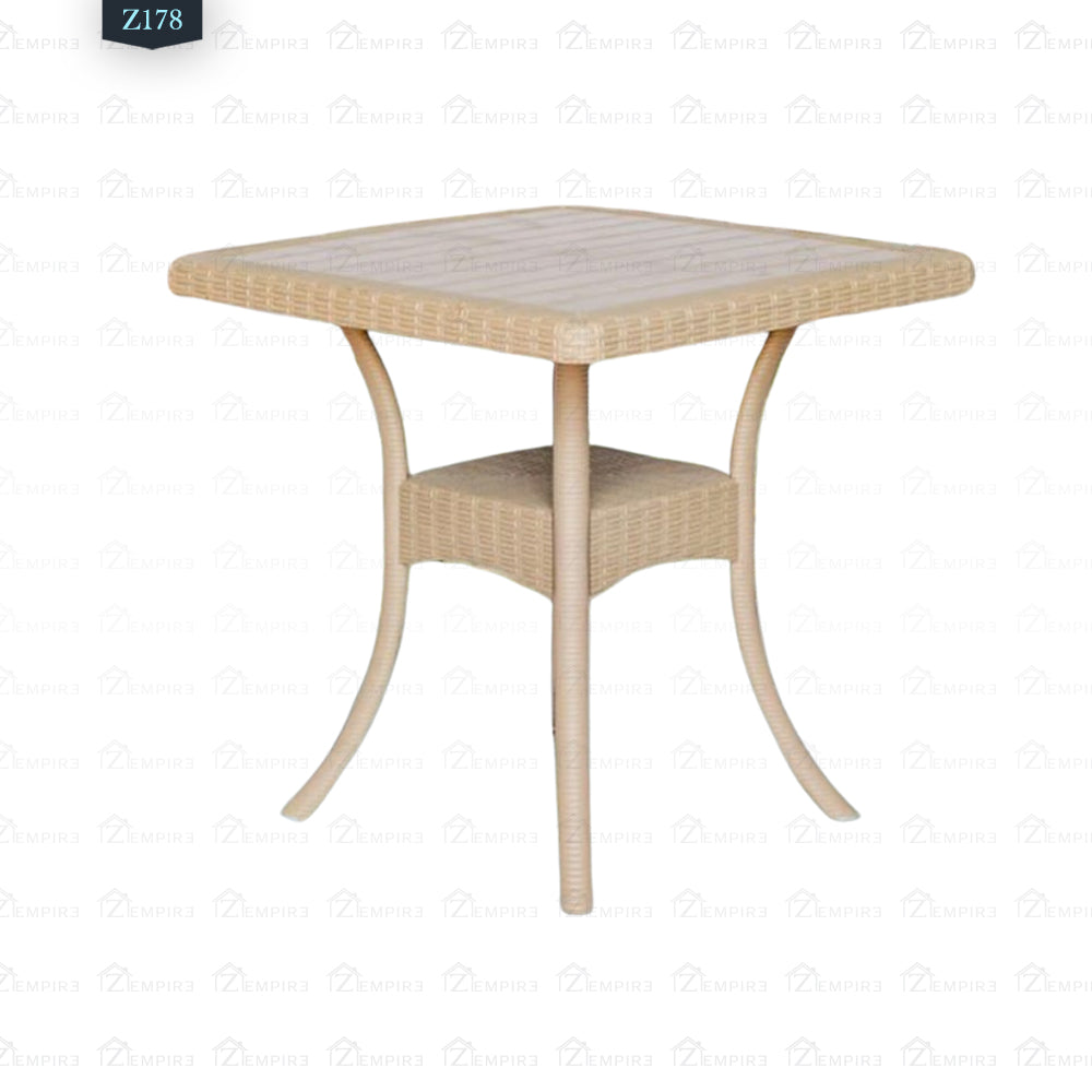 4 Chair and Plastic Table Set - Z178