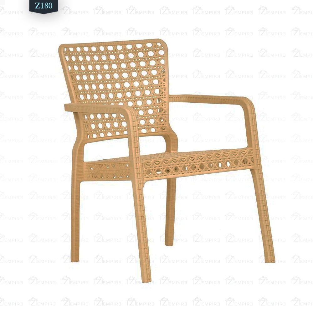 4 Chair and Plastic Table Set - Z180