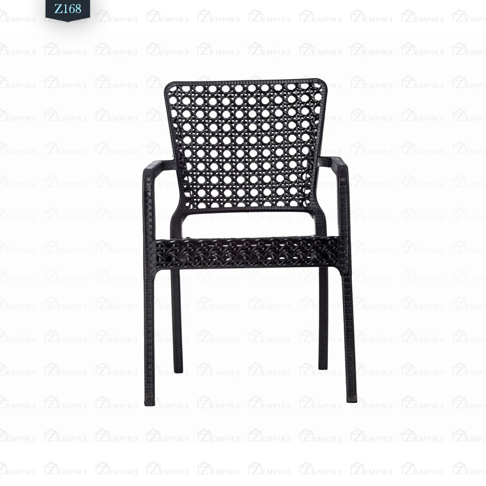 4 Chair and Plastic Table Set - Z168