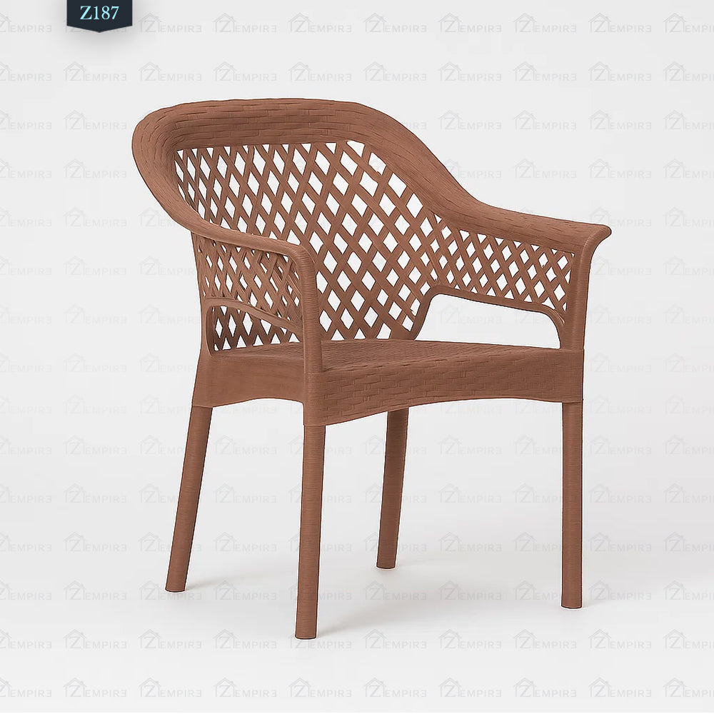 Set of 4 Chairs and Plastic Table - Z187