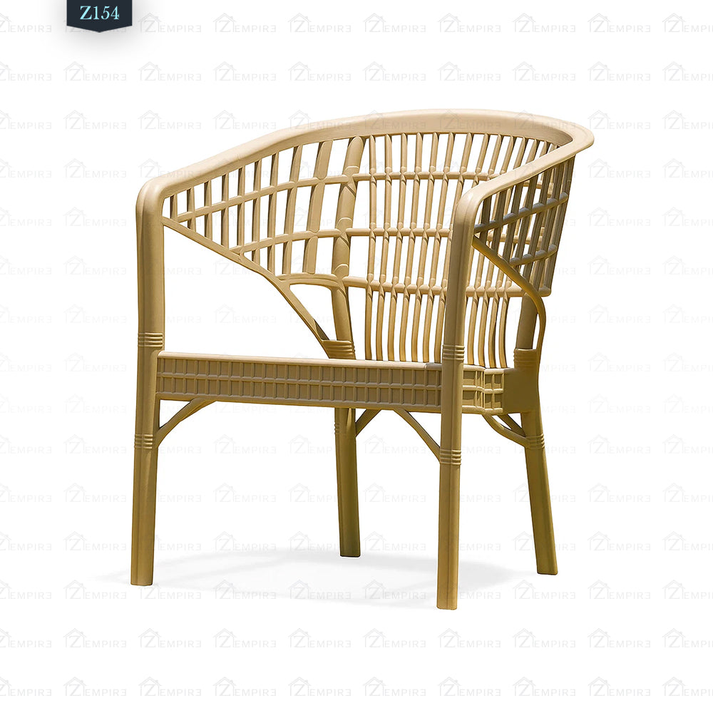 4 Chair and Plastic Table Set - Z154
