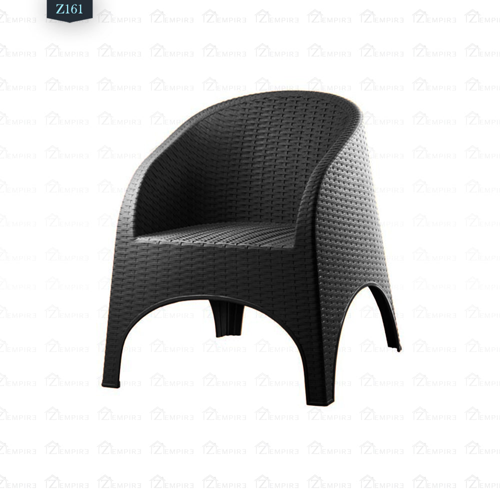 4 Chair and Plastic Table Set - Z161