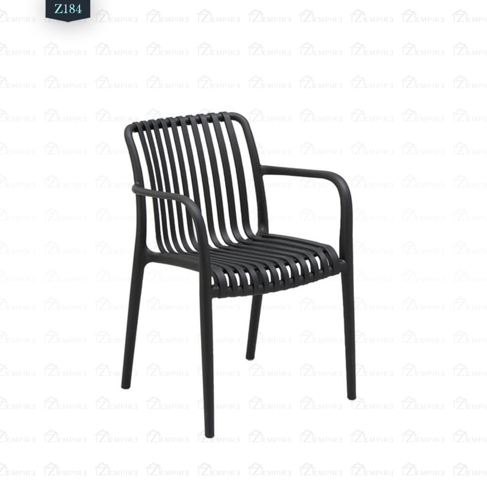 Set of 2 Chairs and Plastic Table - Z184