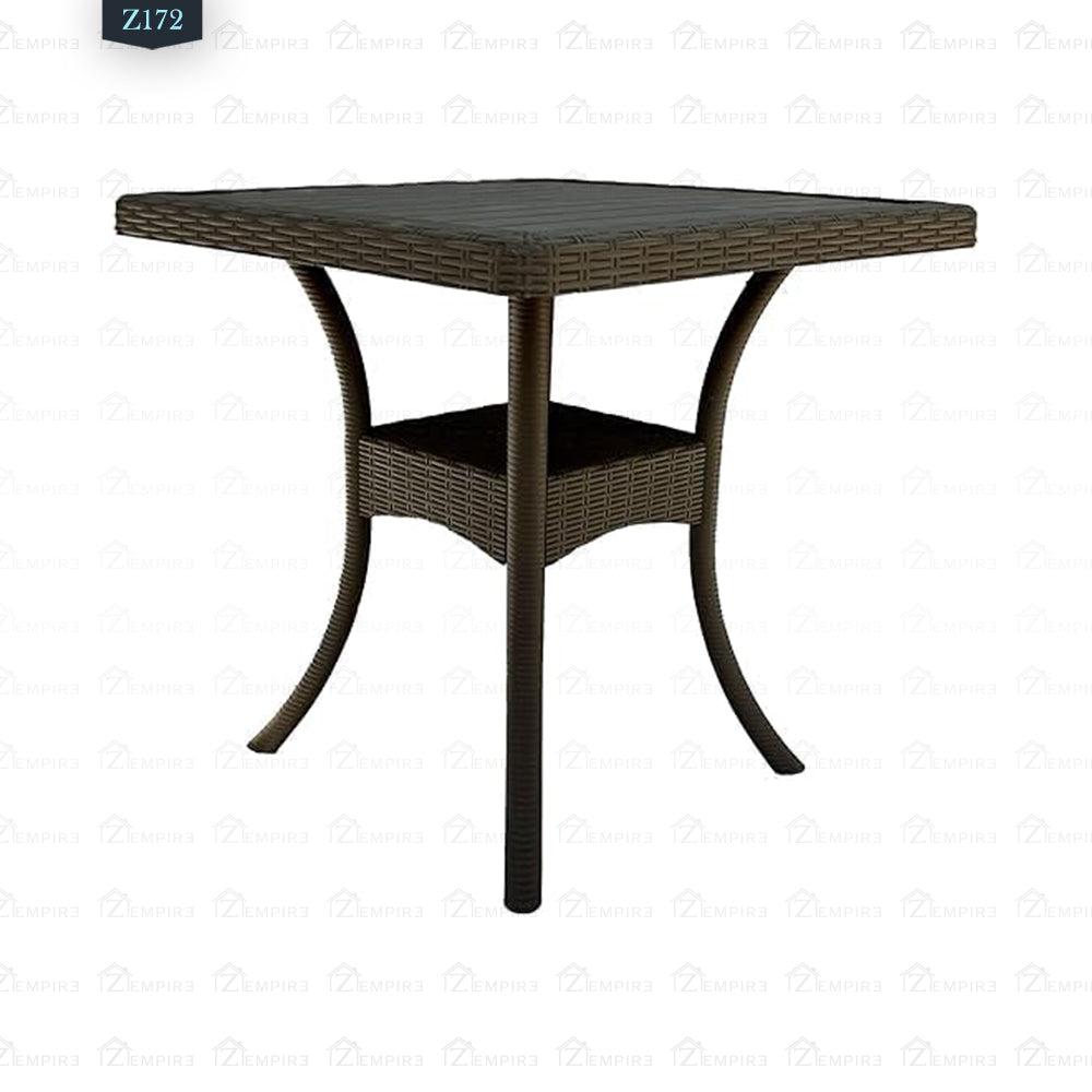 4 Chair and Plastic Table Set - Z172