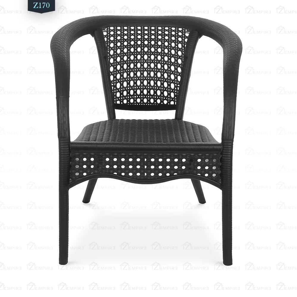 4 Chair and Plastic Table Set - Z170
