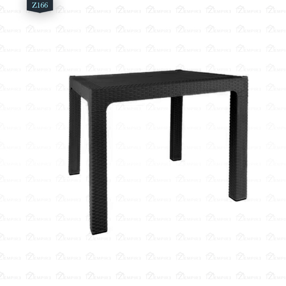 4 Chair and Plastic Table Set - Z166