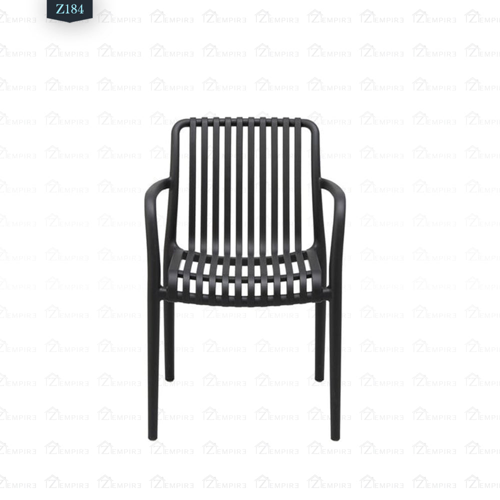 Set of 2 Chairs and Plastic Table - Z184