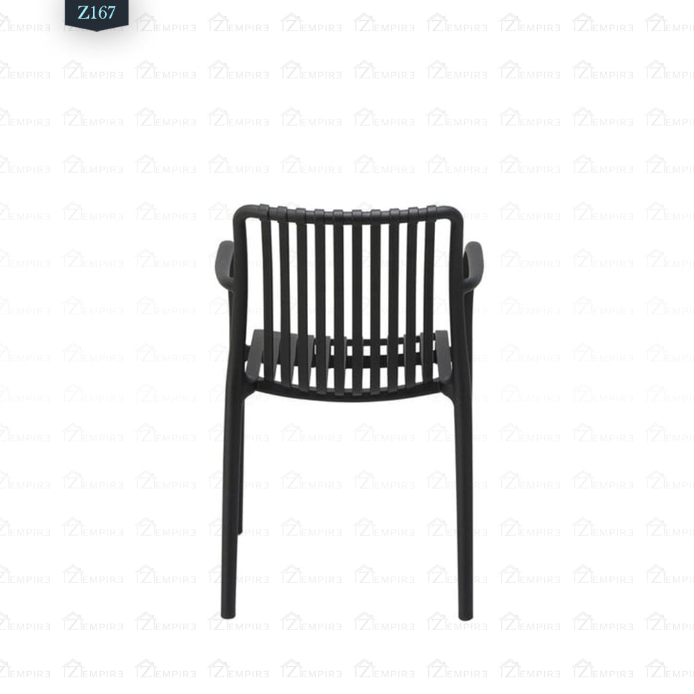 4 Chair and Plastic Table Set - Z167