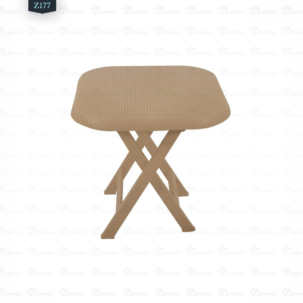 4 Chair and Plastic Table Set - Z177