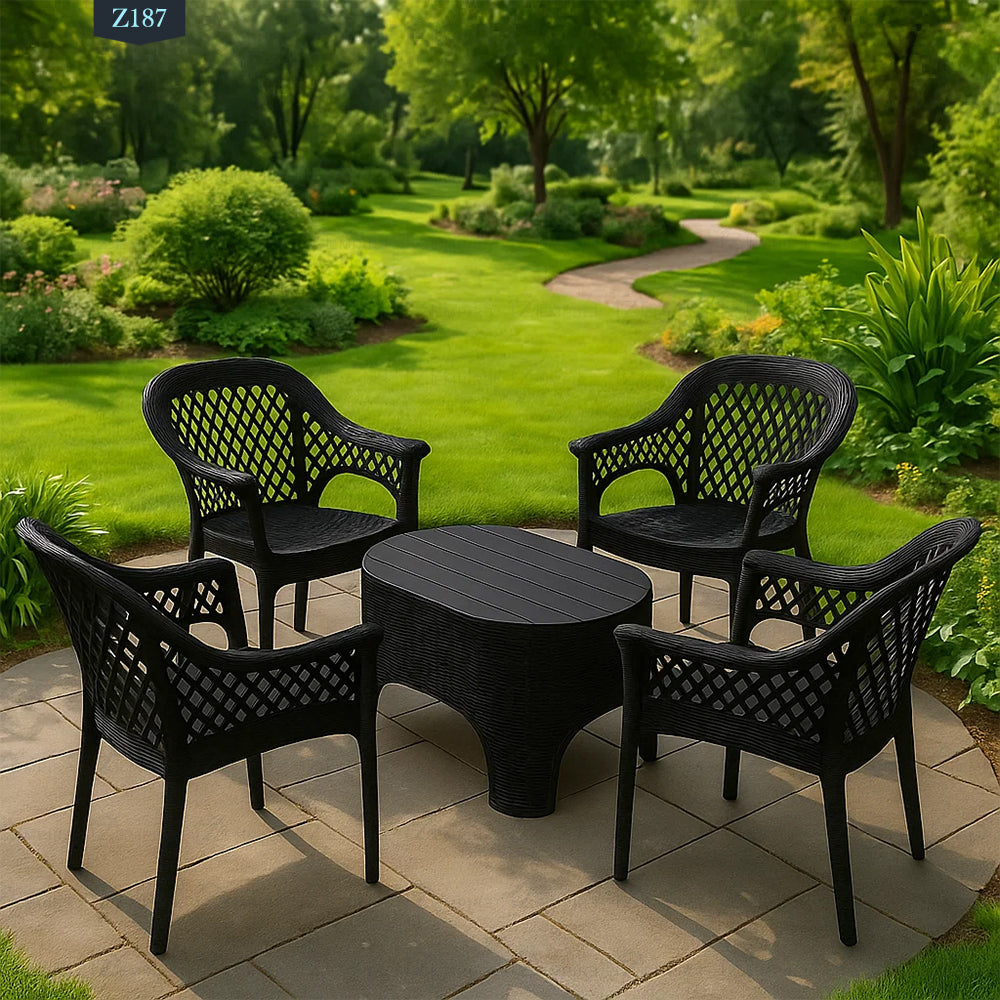 Set of 4 Chairs and Plastic Table - Z187