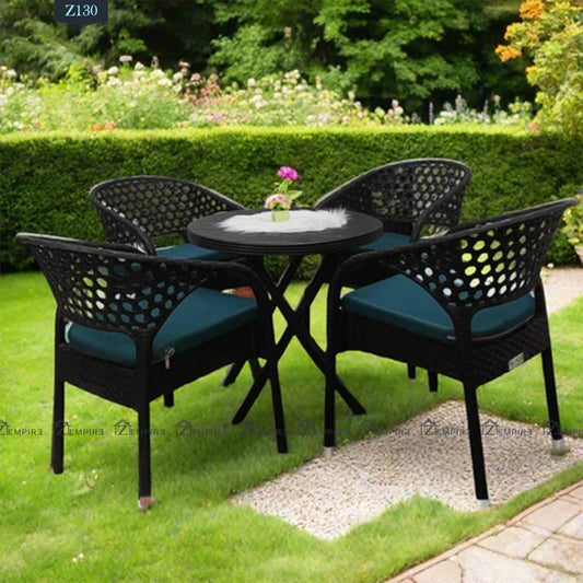 Set of 4 chairs and plastic table - Z130