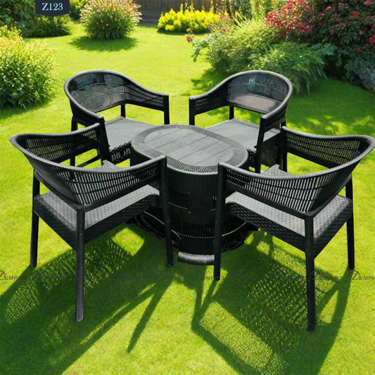 Set of 4 chairs and plastic table - Z123