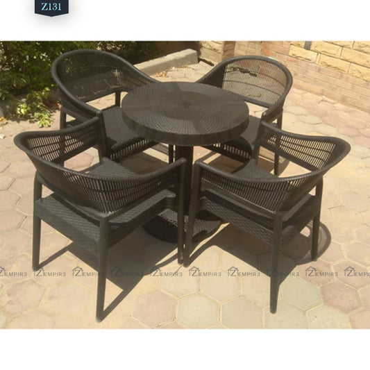 Set of 4 chairs and plastic table - Z131