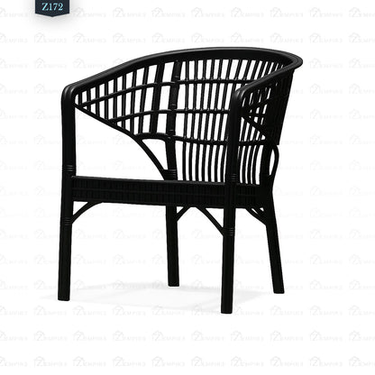 4 Chair and Plastic Table Set - Z172