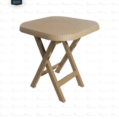 4 Chair and Plastic Table Set - Z177